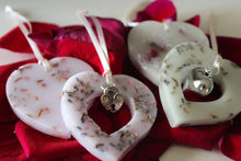 Load image into Gallery viewer, Heart Sachet
