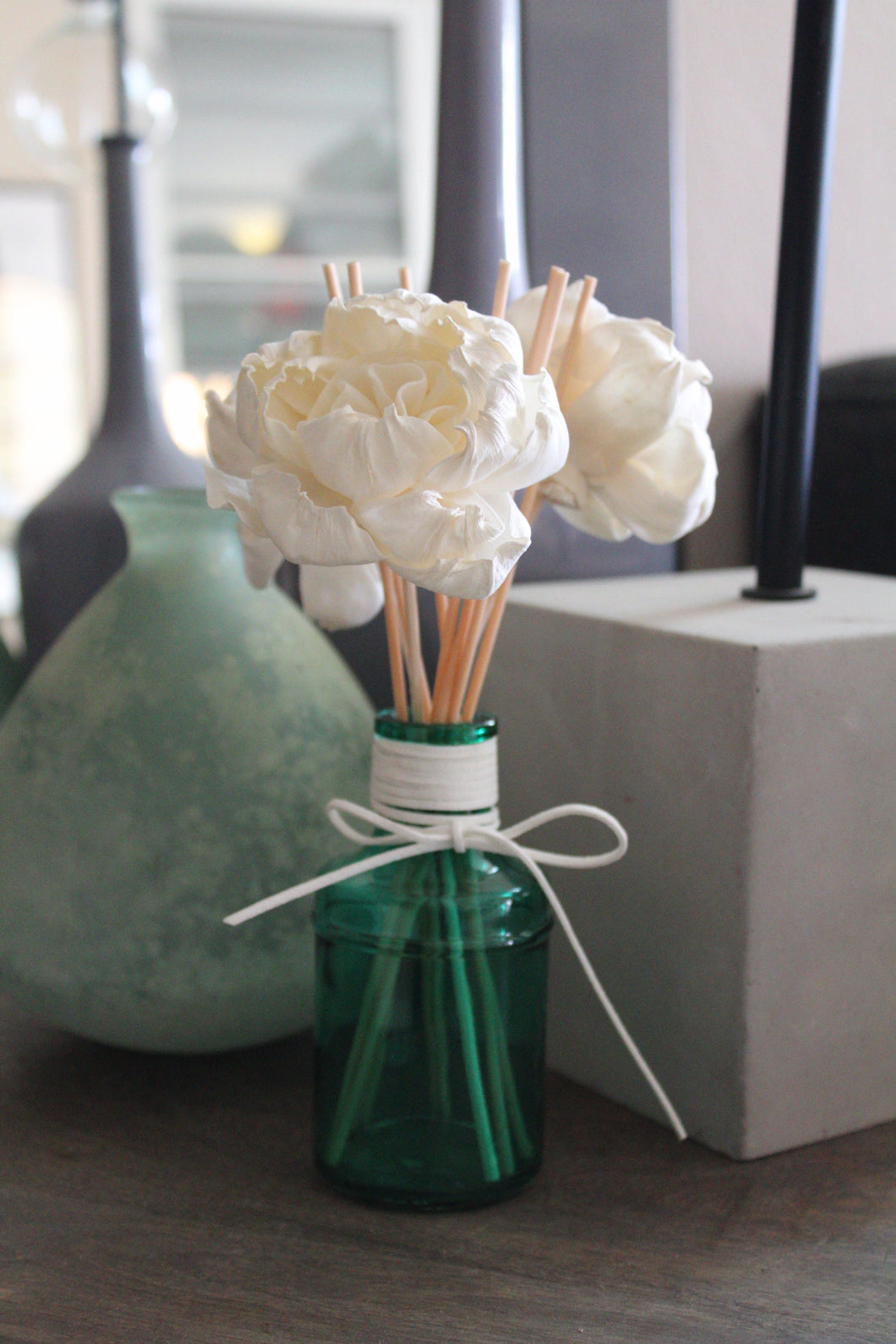 Peony Sola Flower Reed
