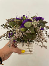 Cargar imagen en el visor de la galería, Dried Floral Arrangement
